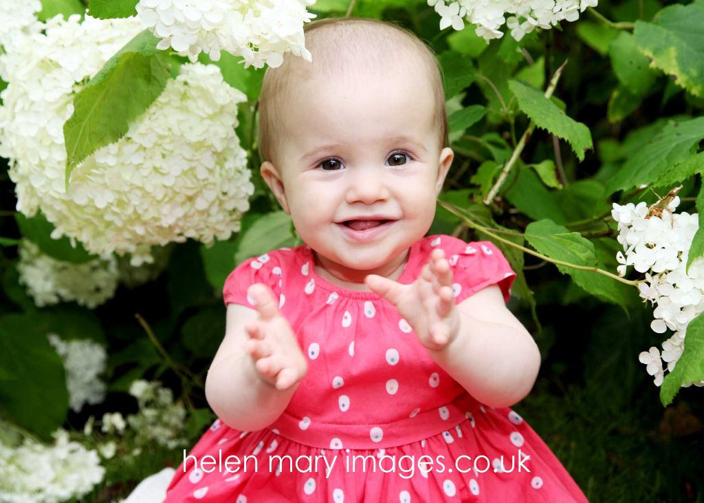 You are currently viewing Helen Mary Images/ Baby portrait photography Hale and Altrincham