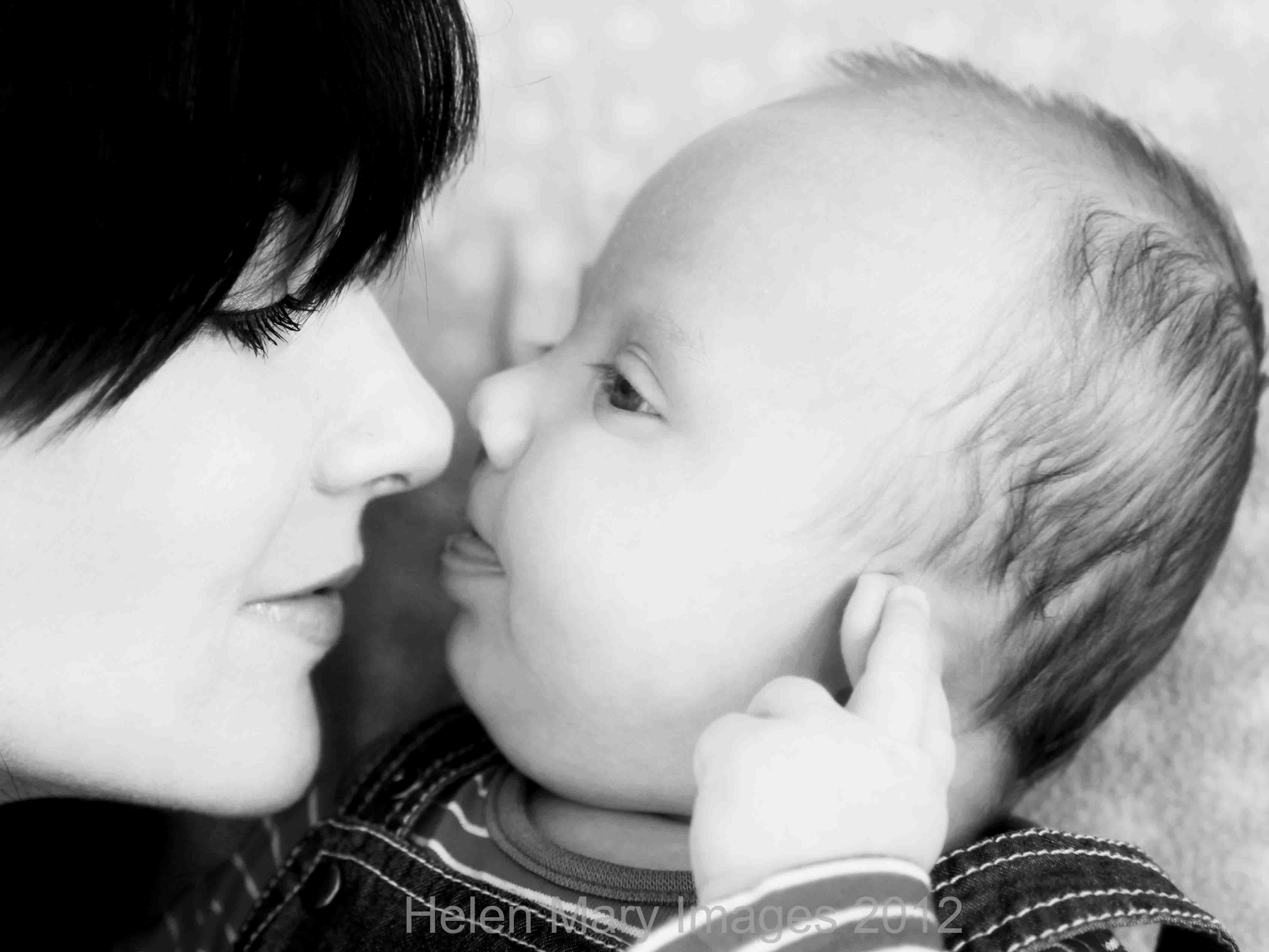 You are currently viewing Helen Mary Images/ Cheshire photo shoot: Beautiful New Baby Boy