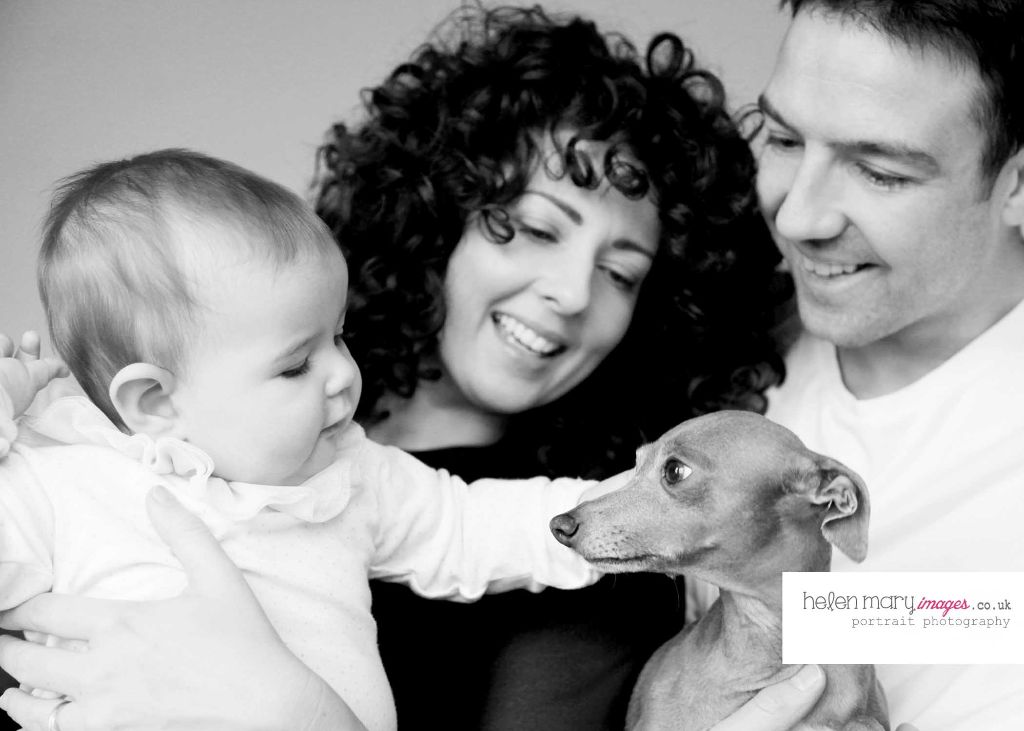 You are currently viewing Family portrait photography Hale – Capturing a 7 month old baby with the family dog